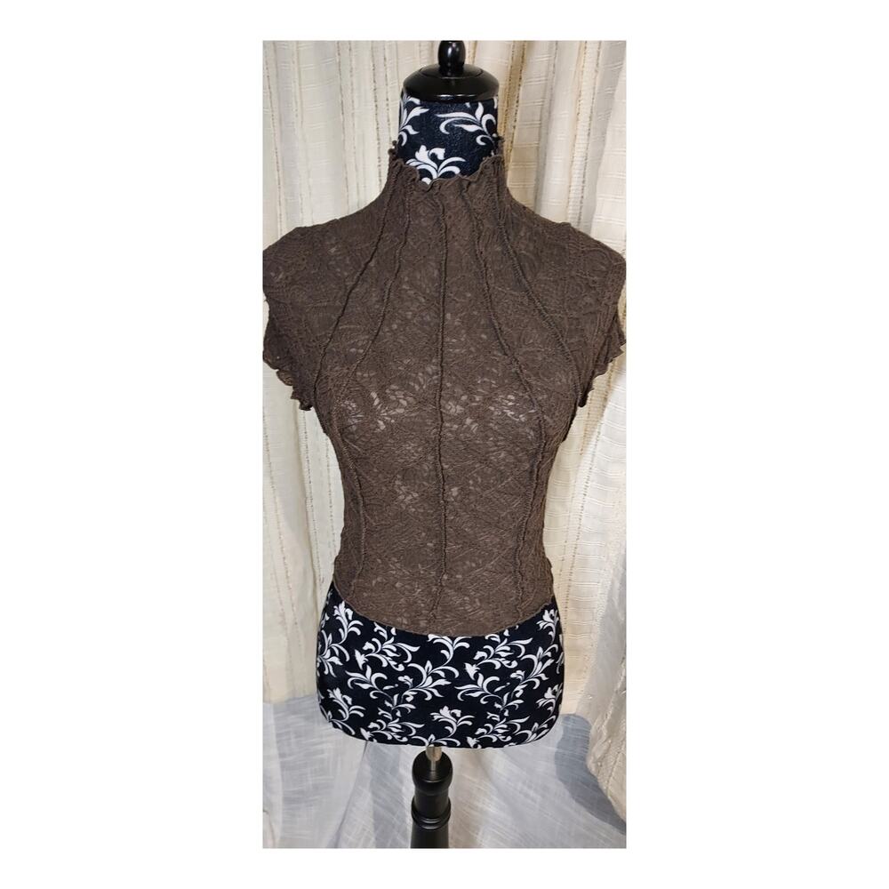 Shein Brown Stretch Mock Neck Short Sleeve Crop Top Size Small